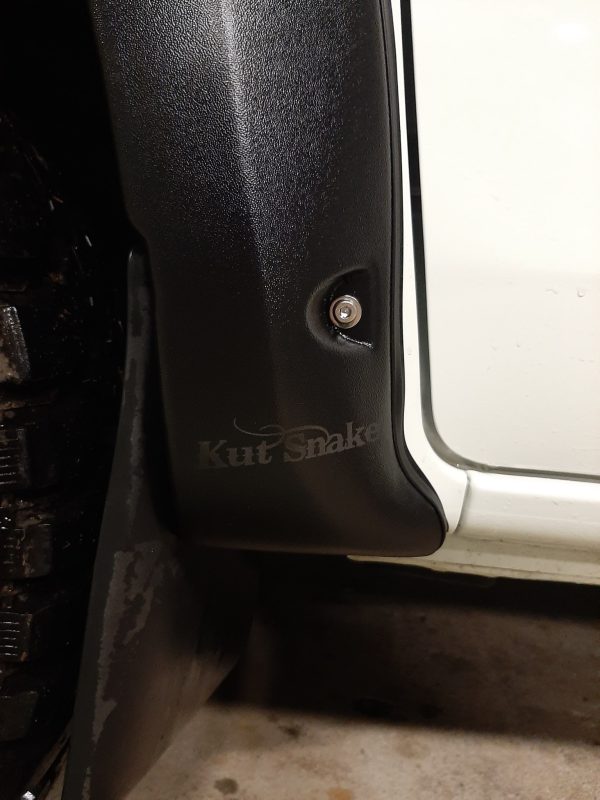 Kut-Snake Fender Flares Mitsubishi L200 MR Detail RHS REAR