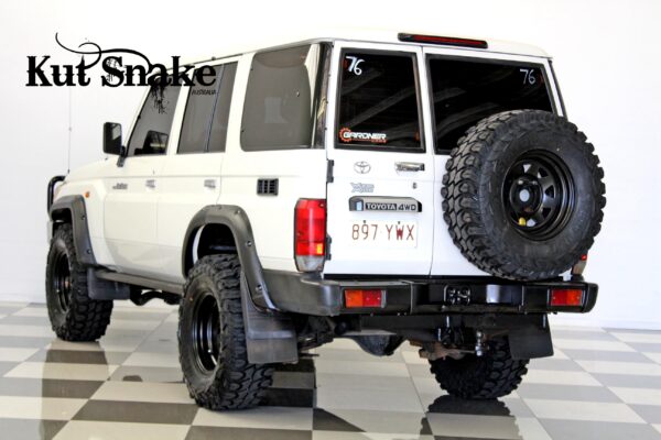 Fender Flares for Toyota Land Cruiser 76 2024 - 50 mm wide