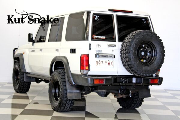 Fender Flares for Toyota Land Cruiser 76 2024 - 50 mm wide